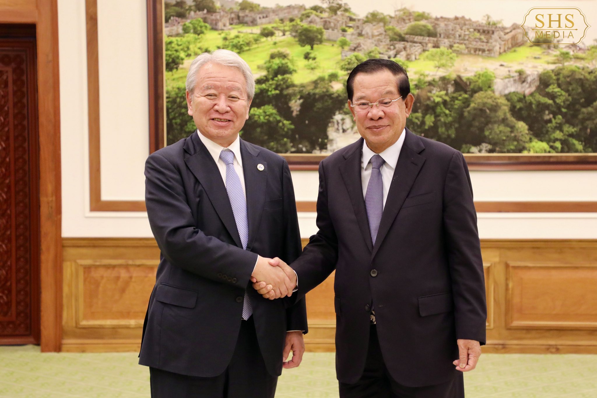 Samdech Hun Sen Grants Audience to H.E. TANAKA Akihiko, President of JICA