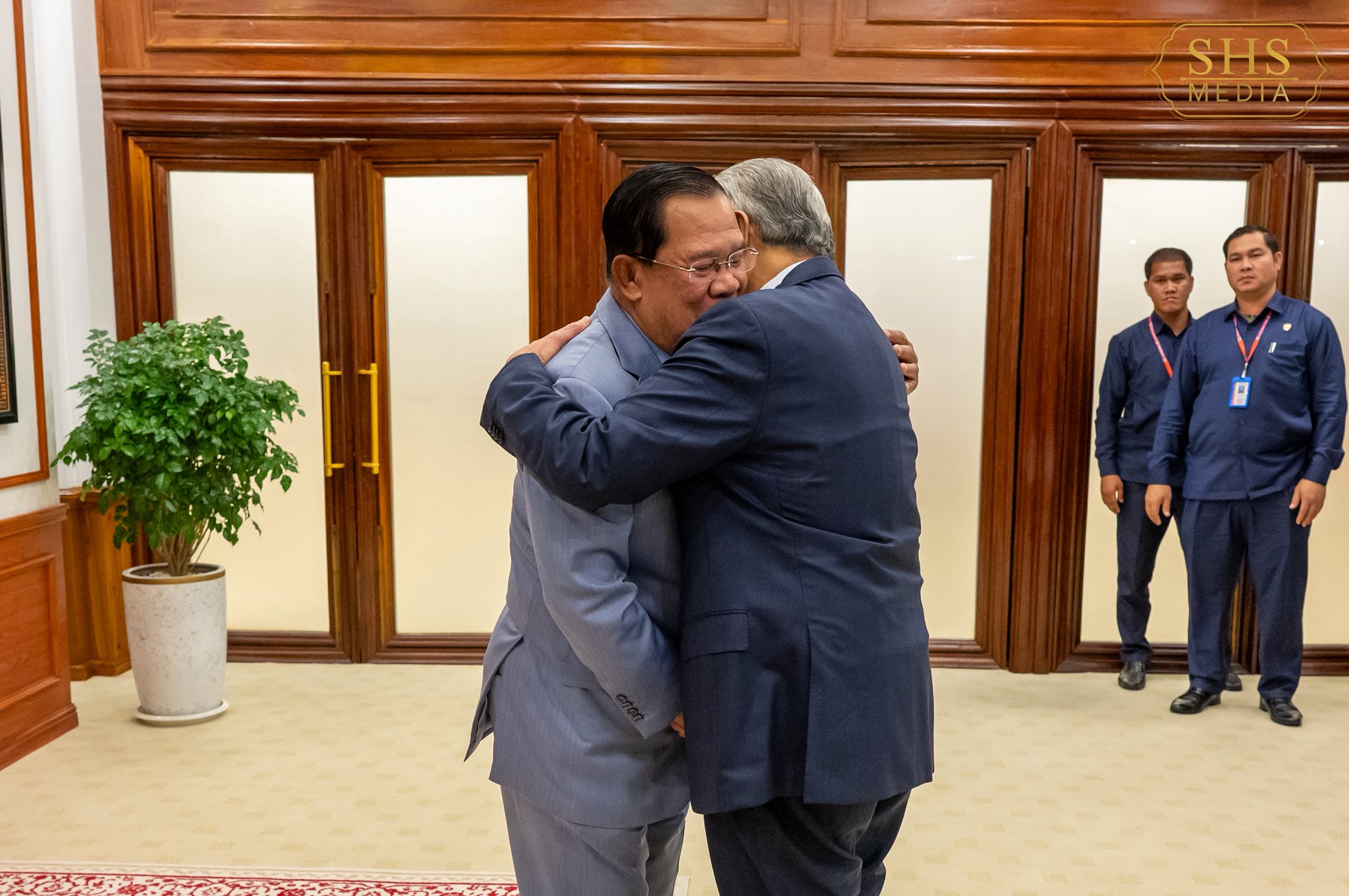 Samdech Hun Sen Grants Audience to Malaysian Deputy Prime Minister and Minister of Rural and Regional Development