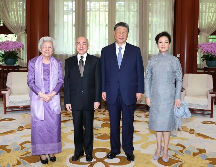 King Sihamoni Congratulates China on 76th Anniversary, Pledges to Strengthen ‘Shared Future’