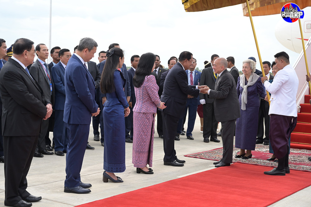 Cambodian King and Queen-Mother Return Home After Routine Medical Checkup in China