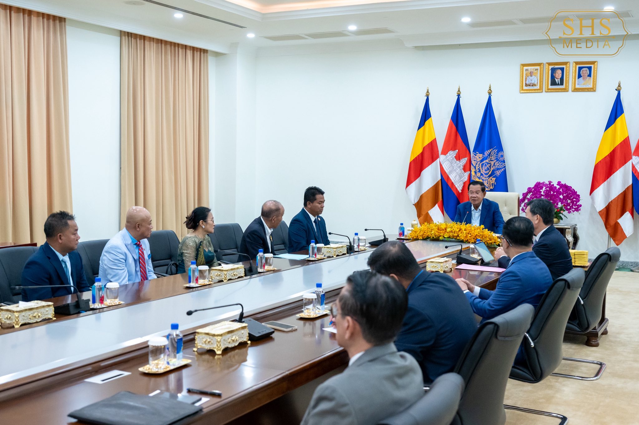 Samdech Techo Hun Sen Receives CPP Working Group from Oregon, USA
