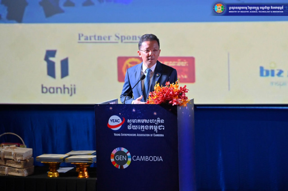 🚀 Future Focus: Local Businesses Are the Real Heroes!