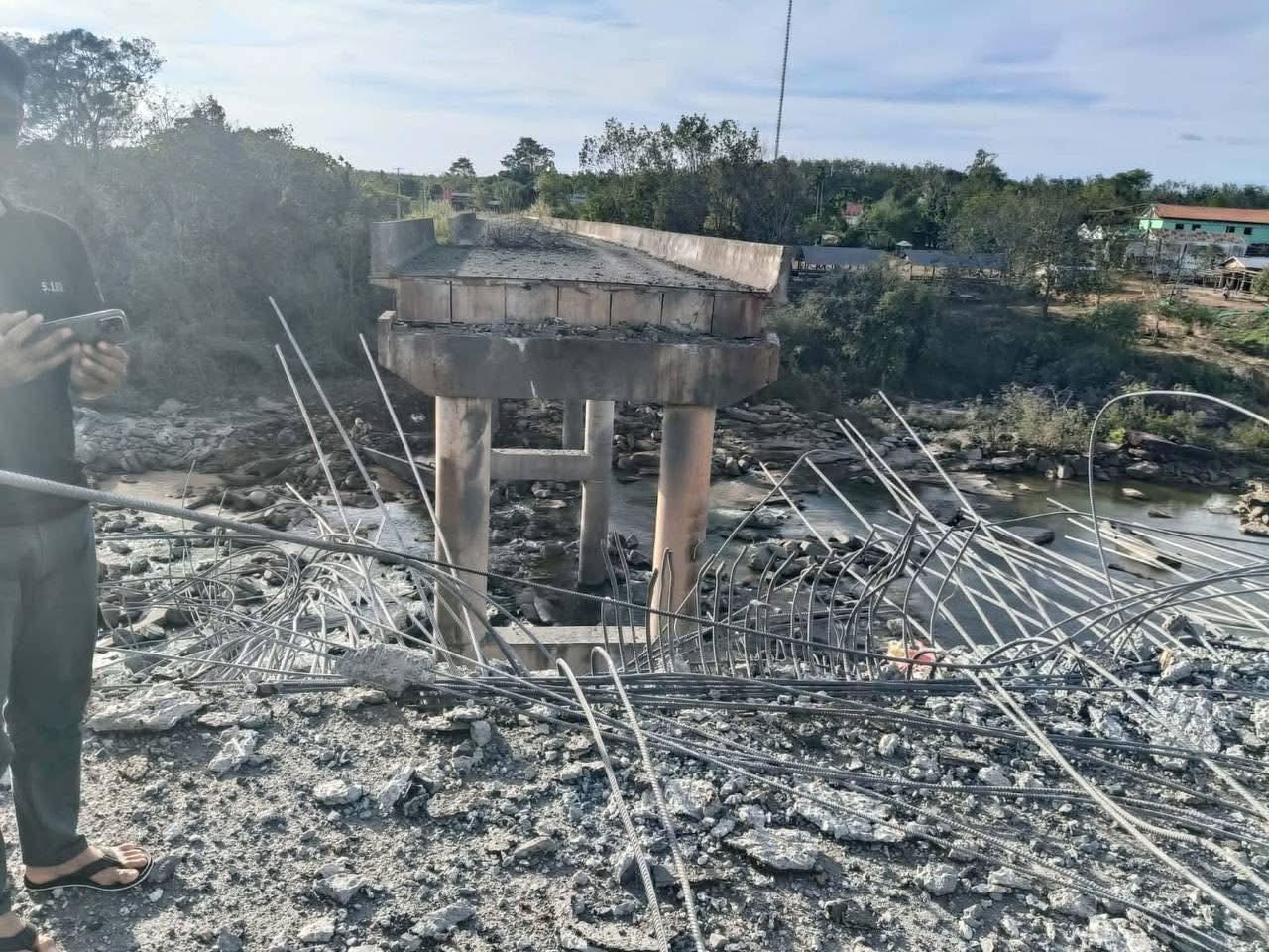 The $133 Million Assault: Why Cambodia's Strategic Chey Chumneas Bridge Became a Target of the Thai F-16 Fighter Jets