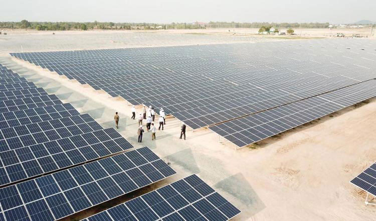 Chinese firms mull solar power investment in Cambodia