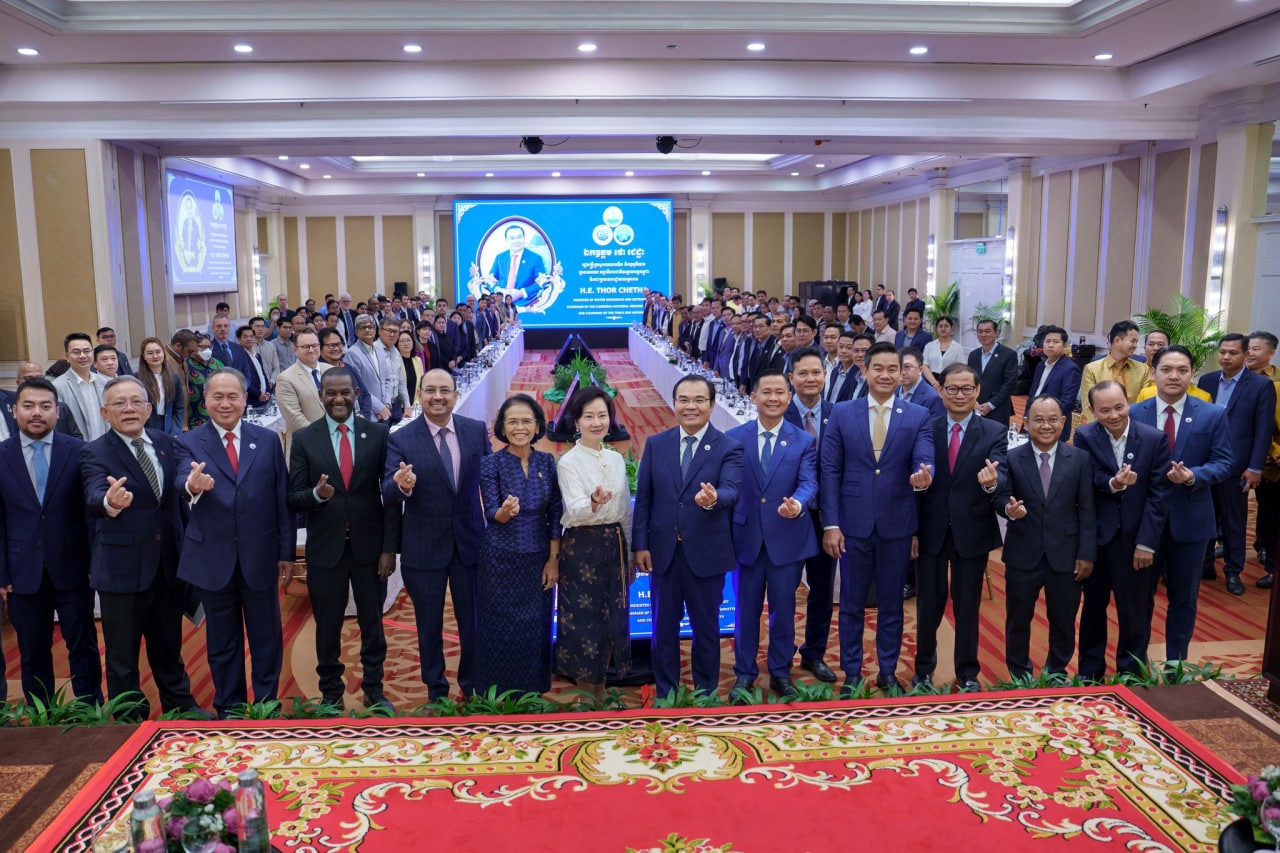 💧 Big Project Launched to Help Cambodian Farmers Fight Climate Change