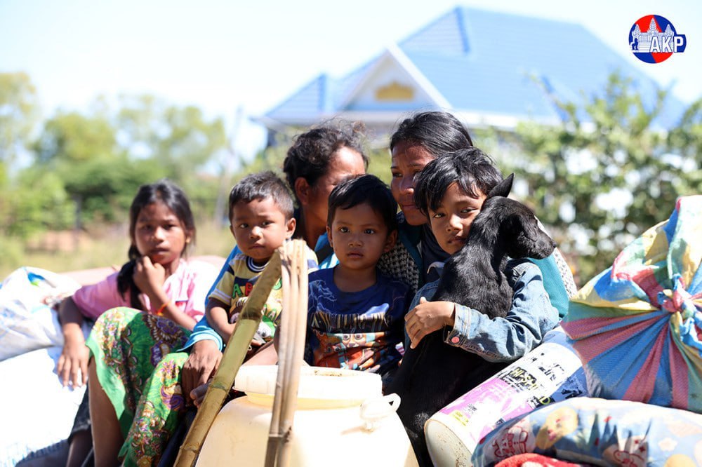 Nearly 500,000 Flee as Cambodia-Thailand Border Displacement Crisis Enters 13th Day