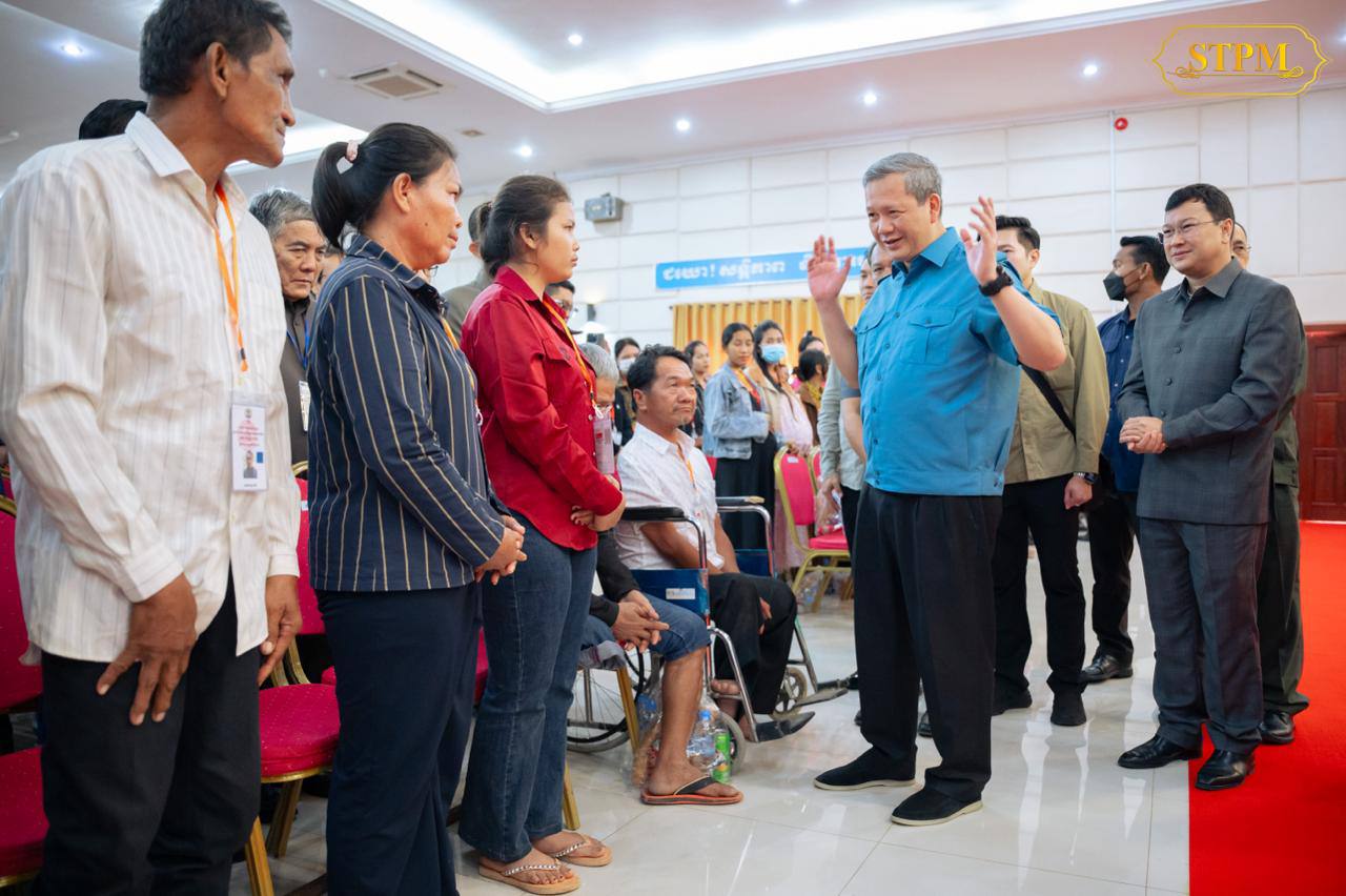 PM Hun Manet Engages Border Residents in Banteay Meanchey and Battambang