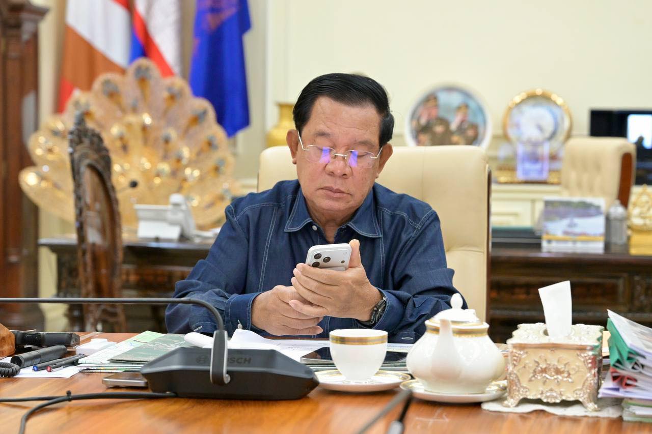 Hun Sen Orders Restraint as Thai Aggression Escalates