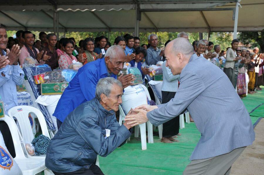 King Sihamoni Donates $100K to CRC for Border Refugees