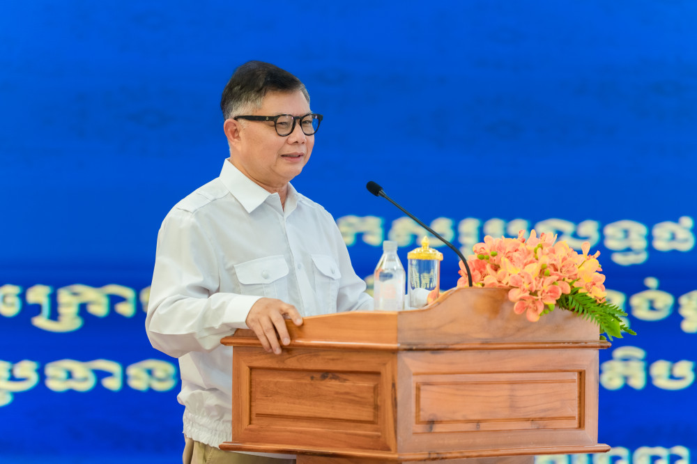 H.E. Chhay Sinarith announces a new strategy for 2026 to combat online scams and cybercrime in Cambodia. Strengthening national security through tech training and global partnerships.